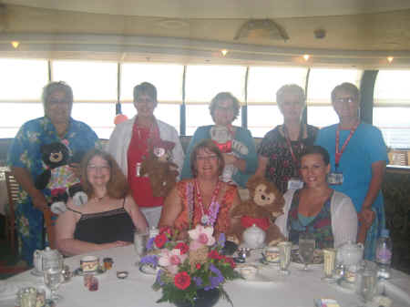 The ladies at Palo for tea