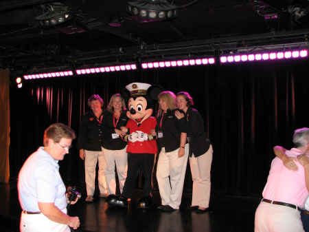 Mickey with the Mouse Fan Travel crew