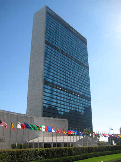 United Nations Building (they're in session when the flags fly)