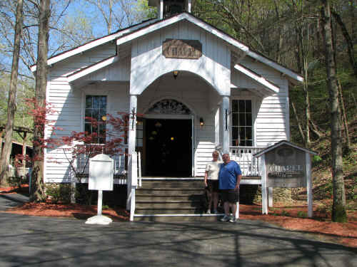 The Dollywood chapel